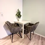 Appartement Fuer 3 Gaeste Mit Kostenlosen Parkplaetzen Und Lift Hannover