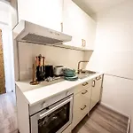 Fuer 3 Gaeste Mit Kostenlosen Parkplaetzen Und Lift Apartment