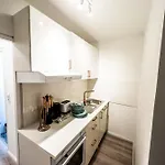 Apartment Fuer 3 Gaeste Mit Kostenlosen Parkplaetzen Und Lift *