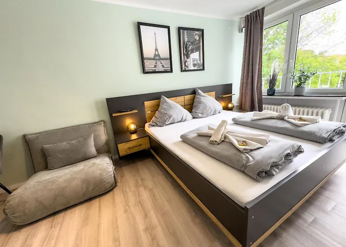 Fuer 3 Gaeste Mit Kostenlosen Parkplaetzen Und Lift アパート